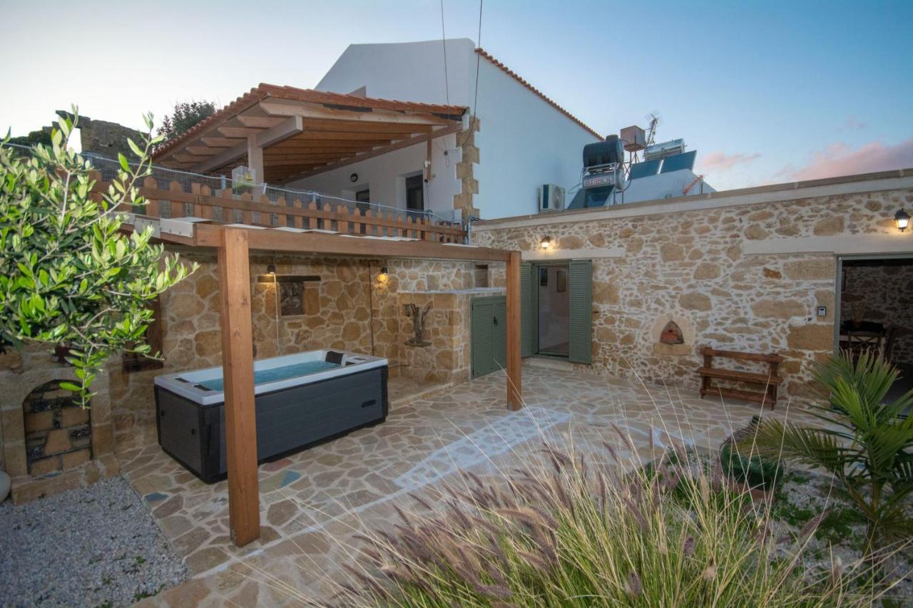 Pamelas House With Jacuzzi Kissamos Exterior photo